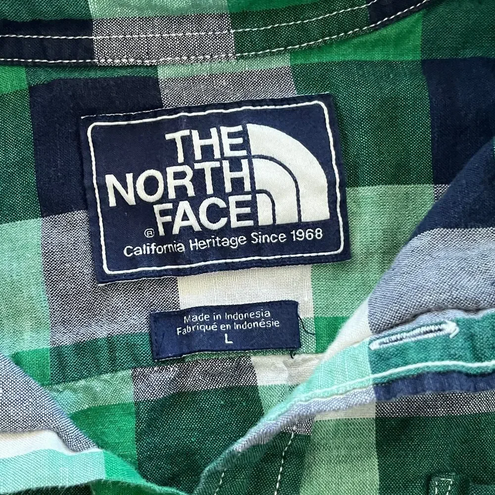 The North Face Men's Linen Blend Short Sleeve Button Down Plaid Shirt